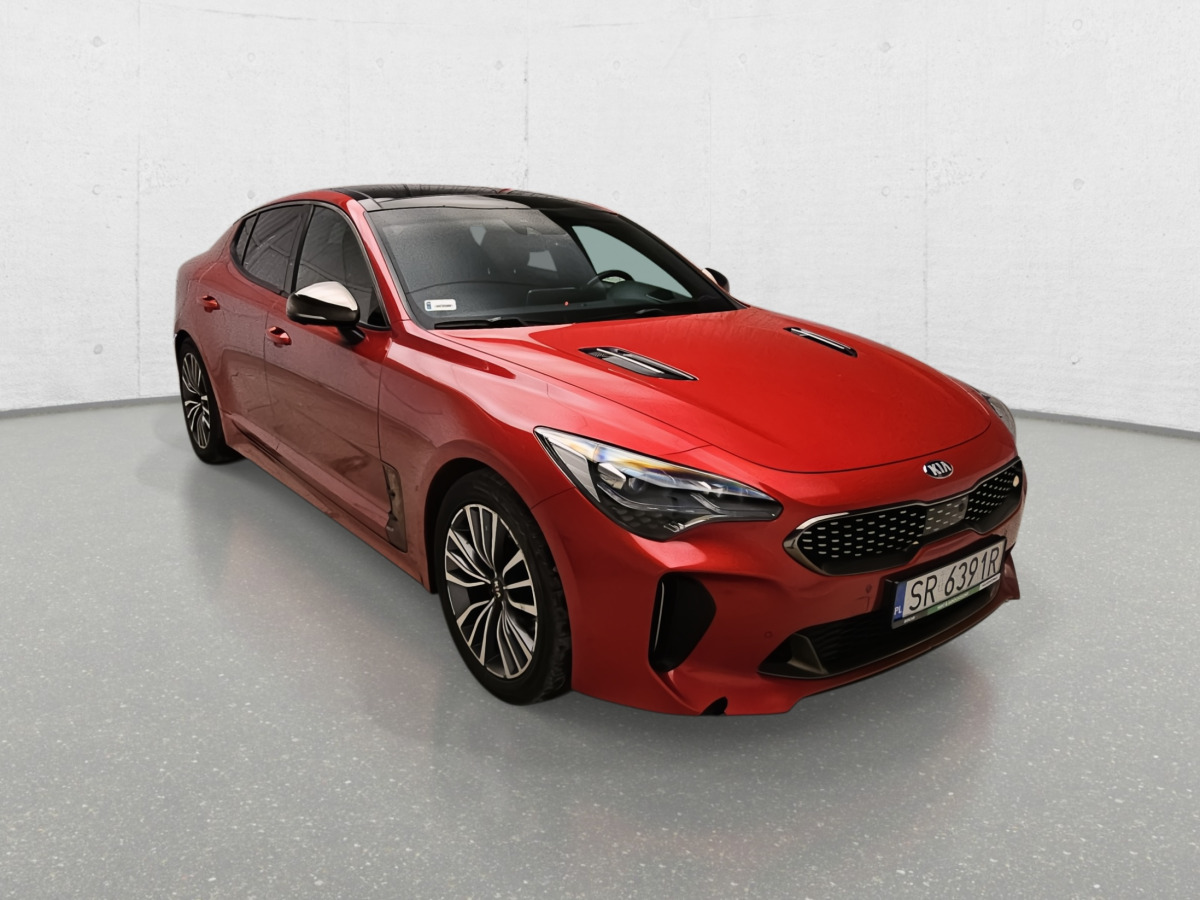 KIA STINGER LIFTBACK - Autó: 1 kép. KIA STINGER LIFTBACK - Autó: 1 kép.