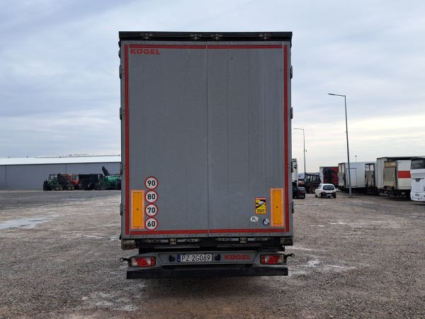KOEGEL SN24 KURTYNOWA - Ponyvás félpótkocsi: 5 kép. KOEGEL SN24 KURTYNOWA - Ponyvás félpótkocsi: 5 kép.