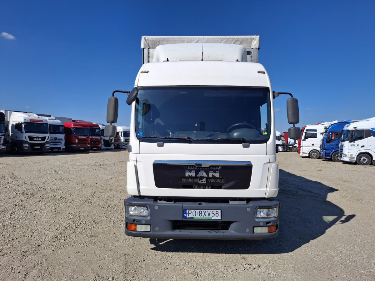 MAN/MAN TRUCK TGL12.250 4X2BL SOLÓWKA - Ponyvás teherautó: 2 kép. MAN/MAN TRUCK TGL12.250 4X2BL SOLÓWKA - Ponyvás teherautó: 2 kép.
