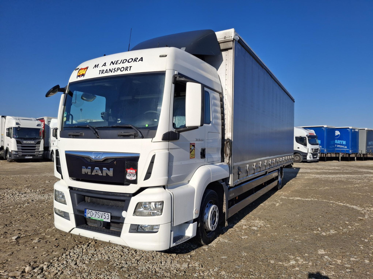 MAN TGS 18.320 4X2 LL SOLÓWKA - Ponyvás teherautó: 2 kép. MAN TGS 18.320 4X2 LL SOLÓWKA - Ponyvás teherautó: 2 kép.