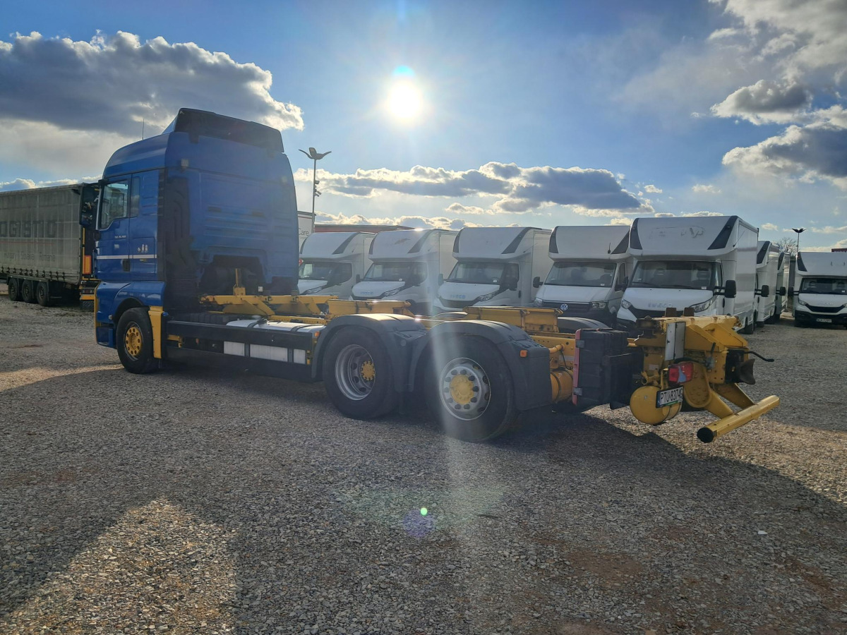 MAN TGX 26.460 BDF - Cserefelépítményes teherautó: 4 kép. MAN TGX 26.460 BDF - Cserefelépítményes teherautó: 4 kép.