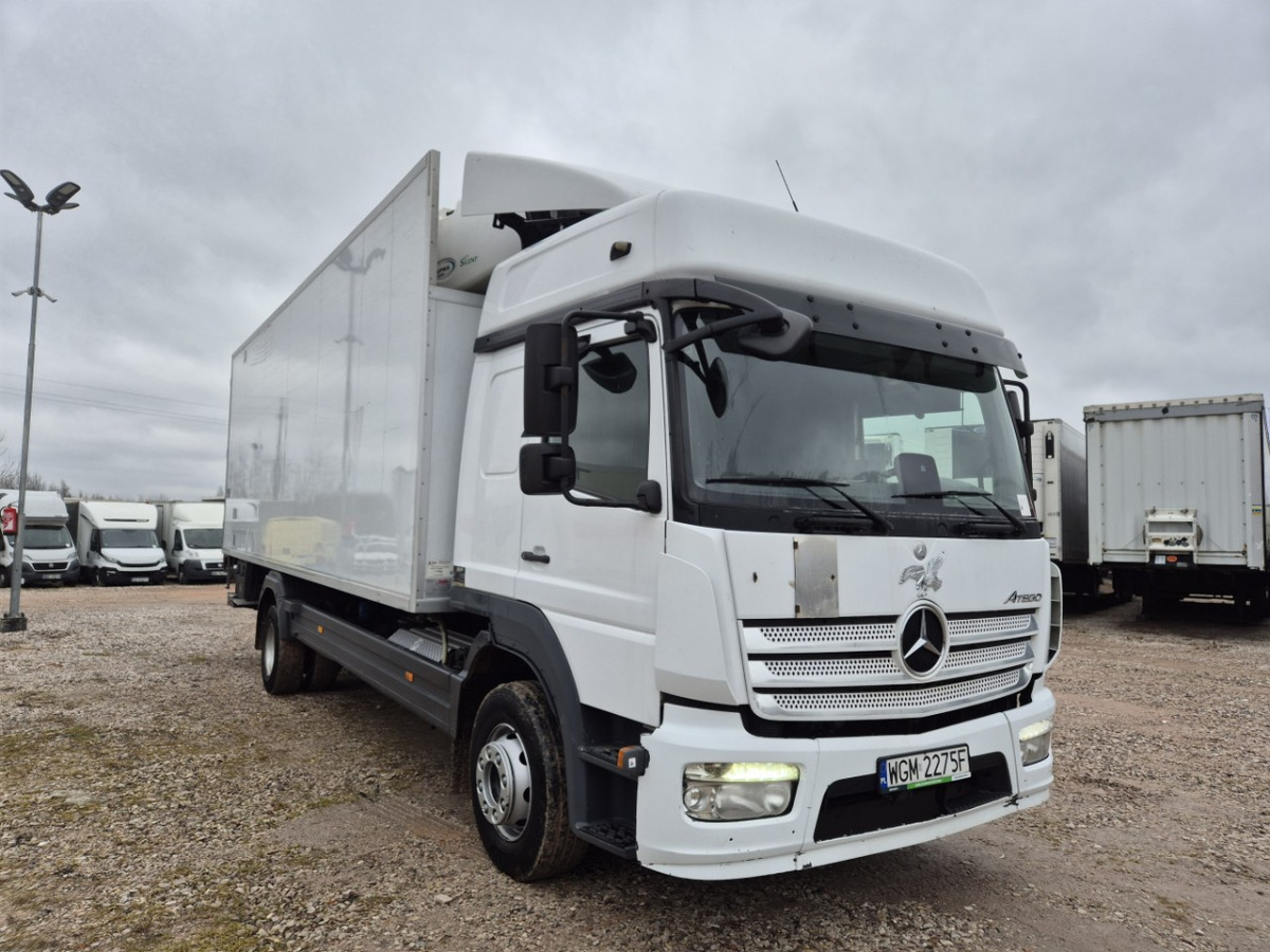 MERCEDES BENZ ATEGO CHŁODNIA - Hűtős teherautó: 2 kép. MERCEDES BENZ ATEGO CHŁODNIA - Hűtős teherautó: 2 kép.