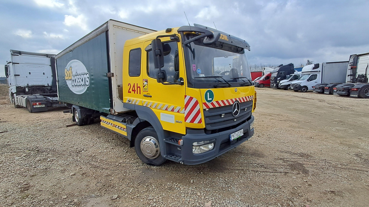 MERCEDES BENZ ATEGO SPECJALISTYCZNY - Ponyvás teherautó: 1 kép. MERCEDES BENZ ATEGO SPECJALISTYCZNY - Ponyvás teherautó: 1 kép.