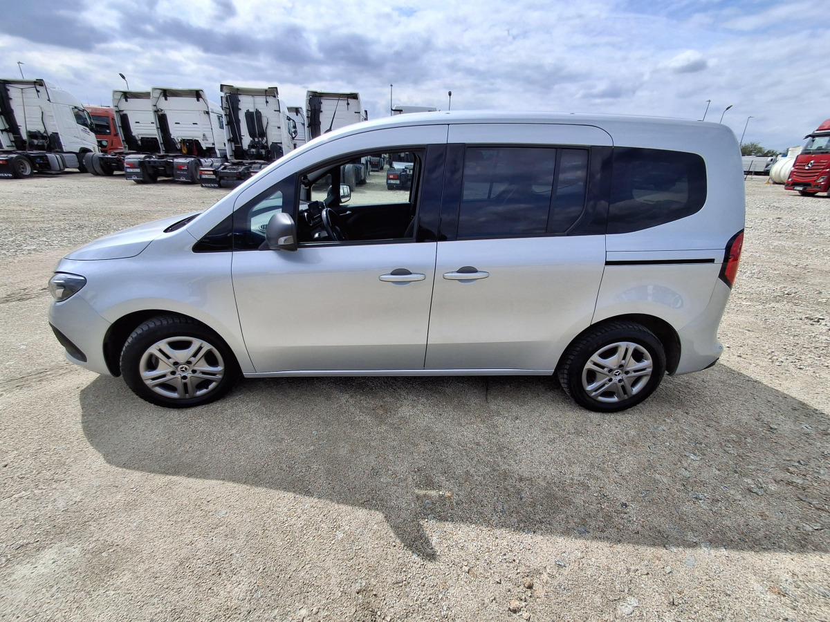 MERCEDES BENZ CITAN MINIVAN - Autó: 5 kép. MERCEDES BENZ CITAN MINIVAN - Autó: 5 kép.