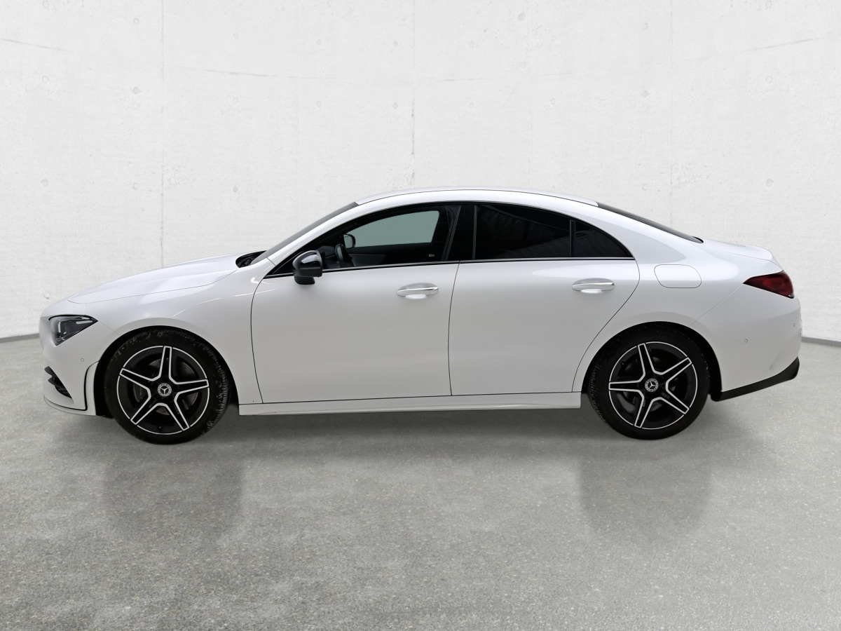 MERCEDES BENZ CLA 200 D HATCHBACK - Hatchback: 5 kép. MERCEDES BENZ CLA 200 D HATCHBACK - Hatchback: 5 kép.
