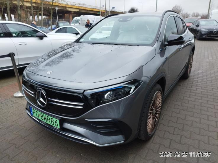 MERCEDES BENZ EQA 300 SUV - Terepjáró/ SUV: 2 kép. MERCEDES BENZ EQA 300 SUV - Terepjáró/ SUV: 2 kép.