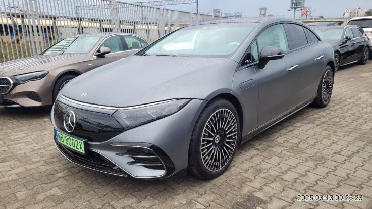 MERCEDES BENZ EQS 580 4MATIC SEDAN - Szedán: 2 kép. MERCEDES BENZ EQS 580 4MATIC SEDAN - Szedán: 2 kép.