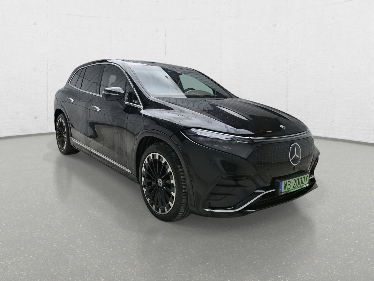 MERCEDES BENZ EQS 580 4MATIC SUV - Terepjáró/ SUV: 2 kép. MERCEDES BENZ EQS 580 4MATIC SUV - Terepjáró/ SUV: 2 kép.