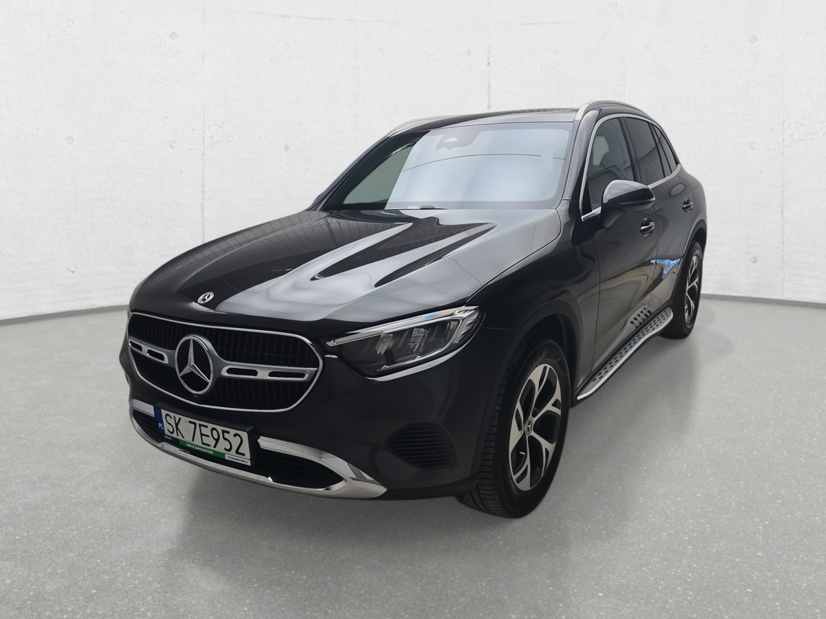 MERCEDES BENZ GLC 220 D 4MATIC SUV - Terepjáró/ SUV: 4 kép. MERCEDES BENZ GLC 220 D 4MATIC SUV - Terepjáró/ SUV: 4 kép.