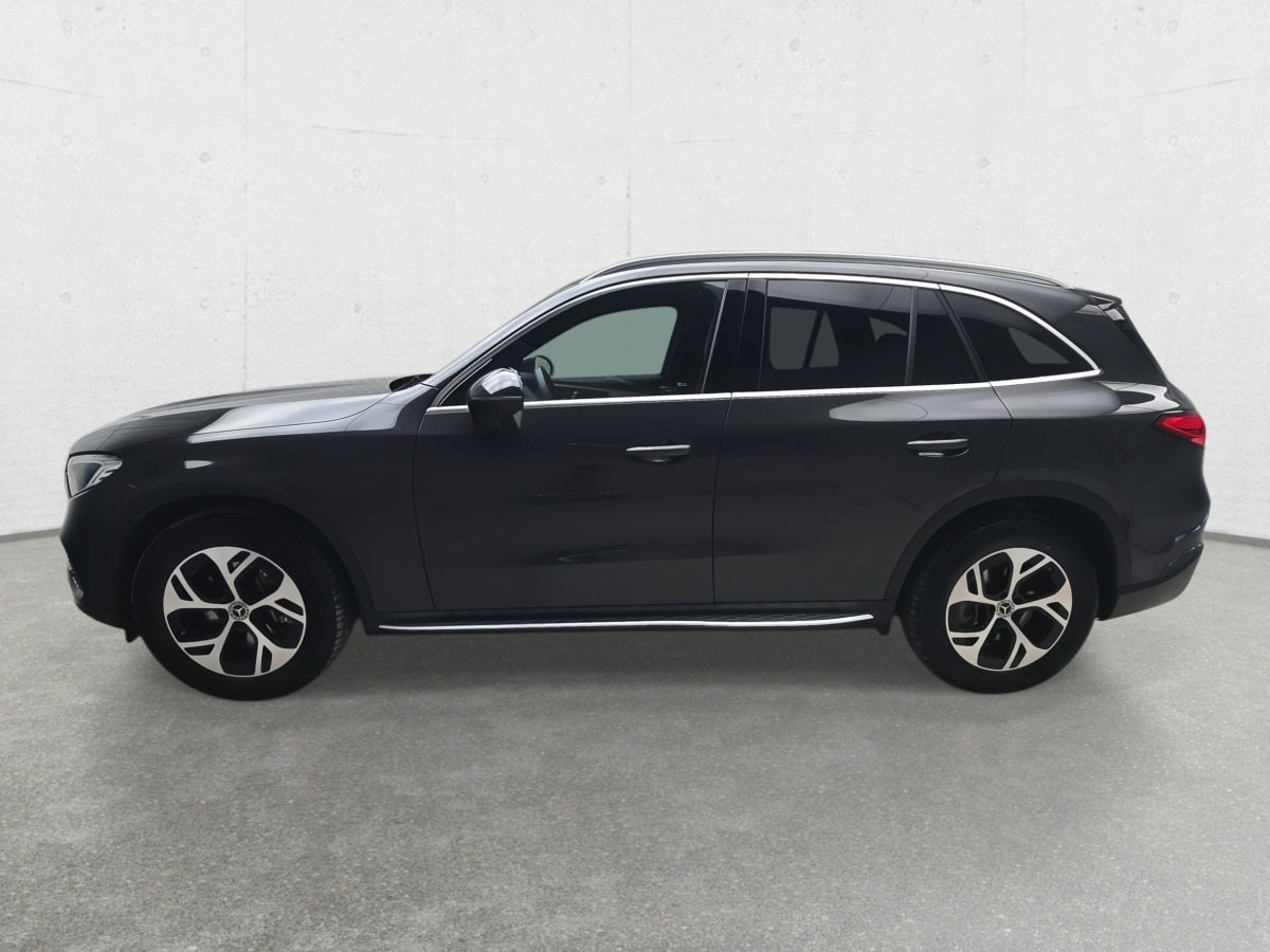MERCEDES BENZ GLC 220 D 4MATIC SUV - Terepjáró/ SUV: 5 kép. MERCEDES BENZ GLC 220 D 4MATIC SUV - Terepjáró/ SUV: 5 kép.