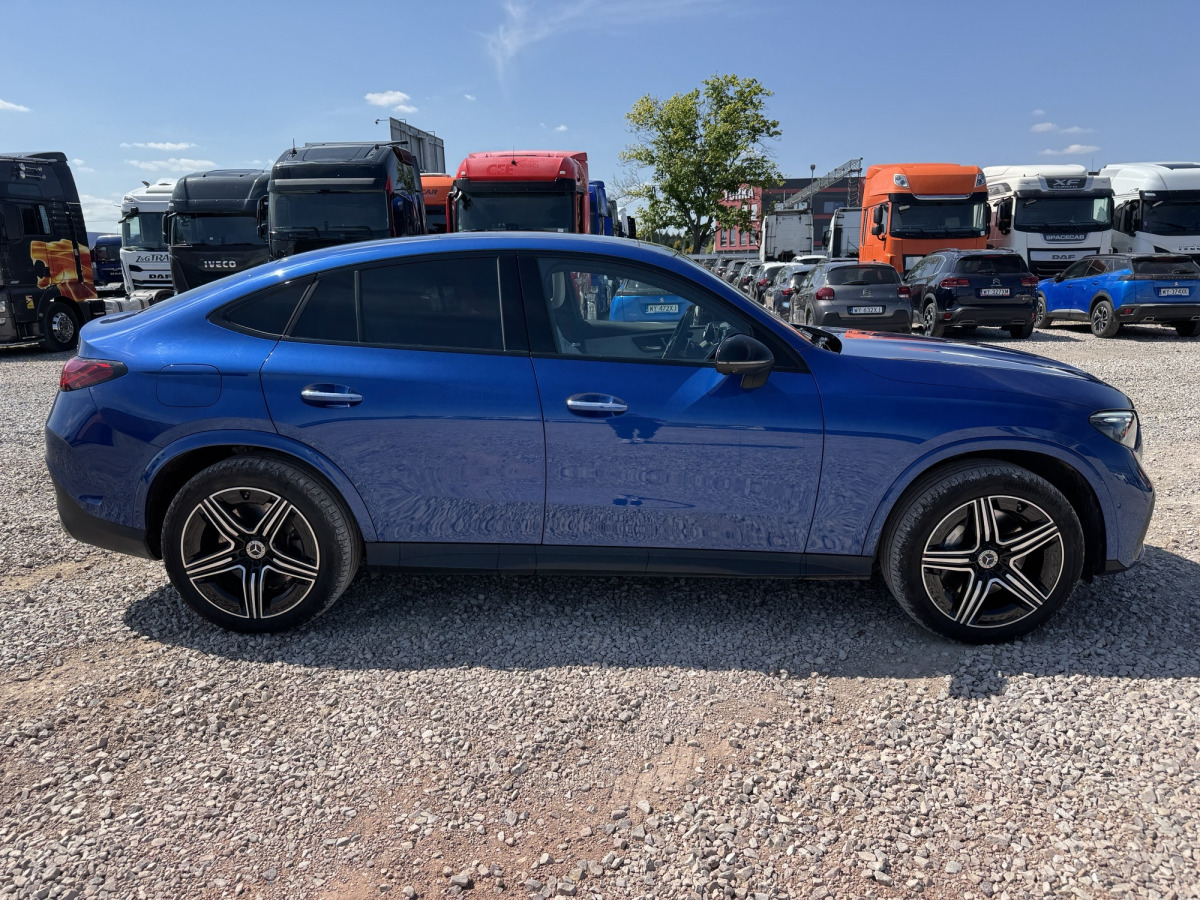 MERCEDES BENZ GLC 300 DE 4MATIC SUV - Terepjáró/ SUV: 4 kép. MERCEDES BENZ GLC 300 DE 4MATIC SUV - Terepjáró/ SUV: 4 kép.