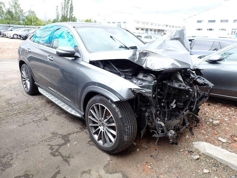 MERCEDES BENZ GLE SEDAN - Szedán: 1 kép. MERCEDES BENZ GLE SEDAN - Szedán: 1 kép.