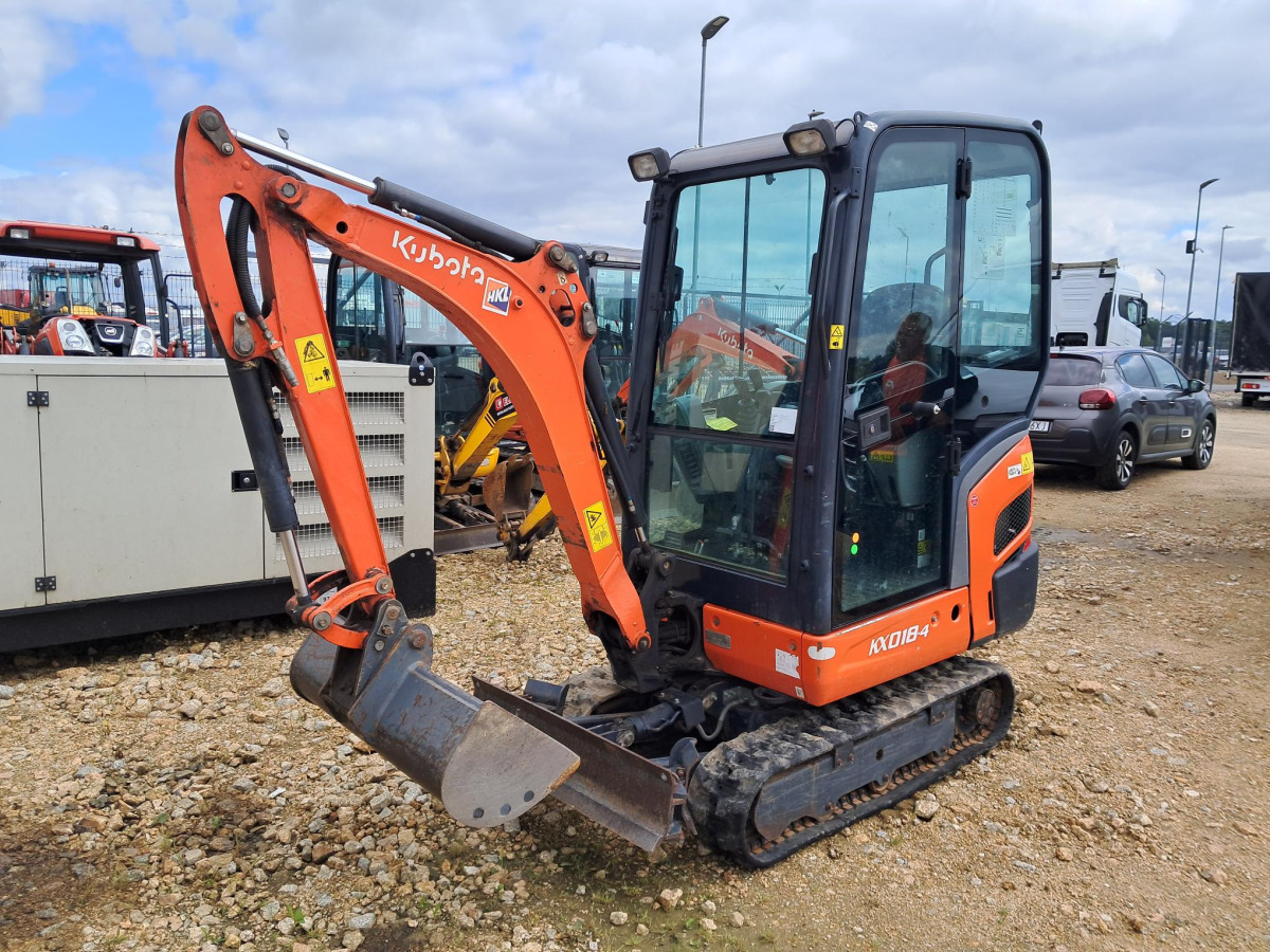 Minikoparka gąsienicowa – KUBOTA KX018-4 – 2020 – 32.3 kW - Minikotró: 3 kép. Minikoparka gąsienicowa – KUBOTA KX018-4 – 2020 – 32.3 kW - Minikotró: 3 kép.
