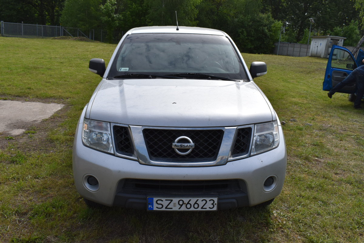 NISSAN NAVARA PICK-UP - Pickup: 3 kép. NISSAN NAVARA PICK-UP - Pickup: 3 kép.