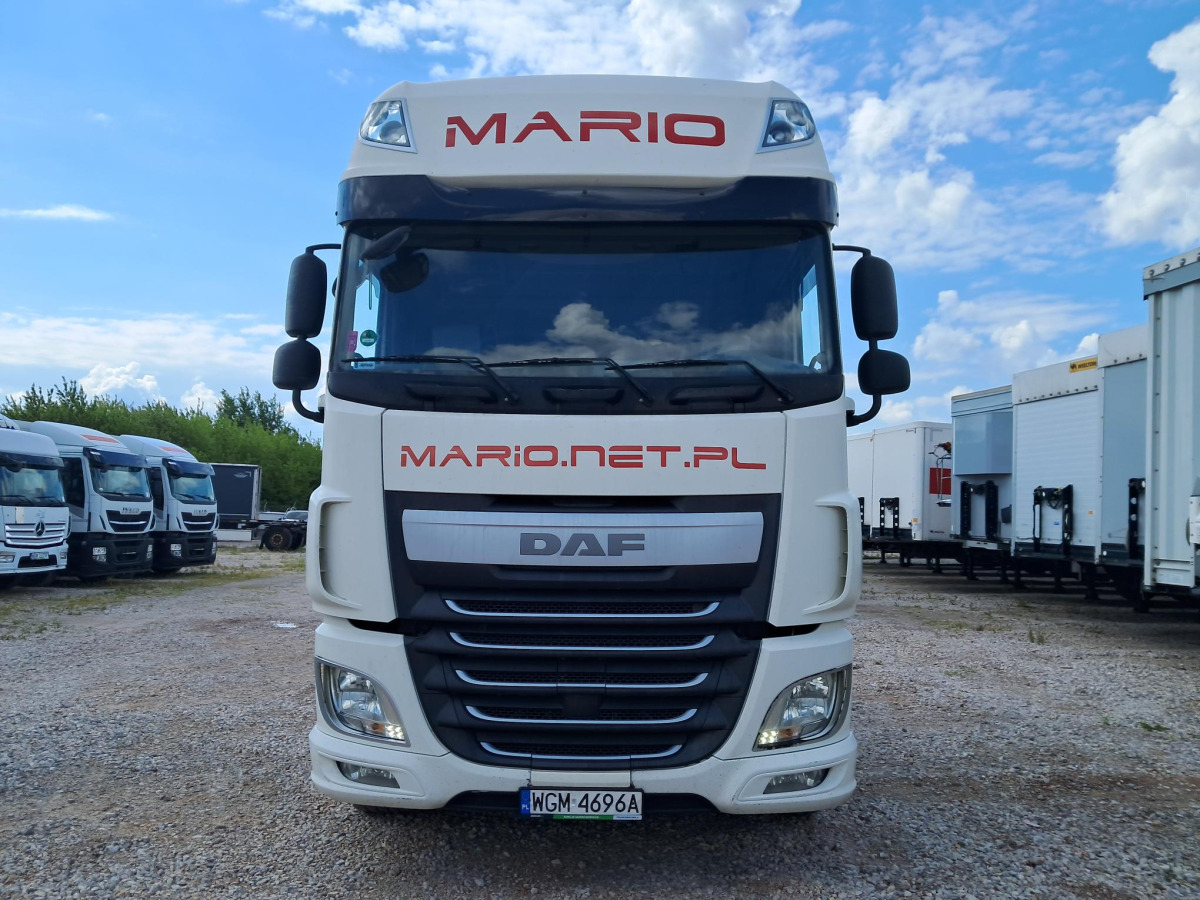 DAF XF 460 FT CIĄGNIK SIODŁOWY - Nyergesvontató: 3 kép. DAF XF 460 FT CIĄGNIK SIODŁOWY - Nyergesvontató: 3 kép.