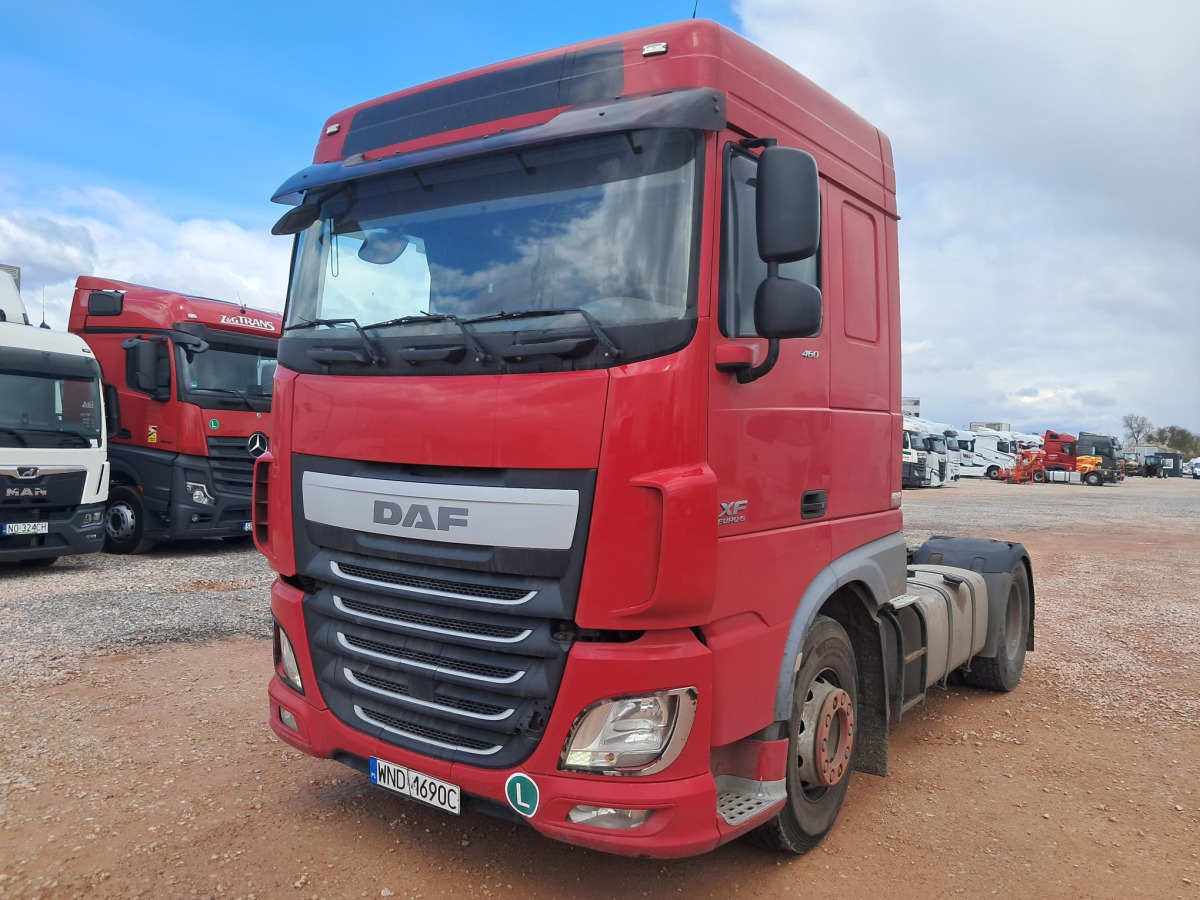 DAF XF 460 FT CIĄGNIK SIODŁOWY - Nyergesvontató: 3 kép. DAF XF 460 FT CIĄGNIK SIODŁOWY - Nyergesvontató: 3 kép.