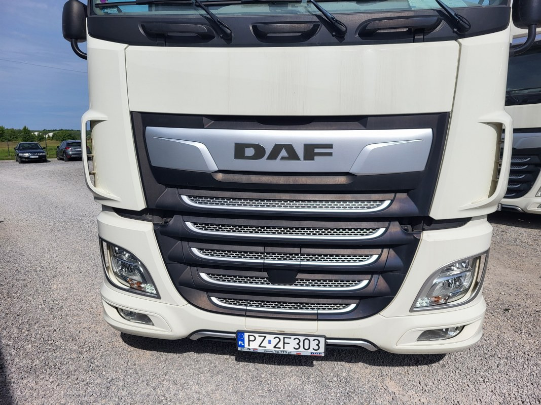 DAF XF 480 FT CIĄGNIK SIODŁOWY - Nyergesvontató: 3 kép. DAF XF 480 FT CIĄGNIK SIODŁOWY - Nyergesvontató: 3 kép.
