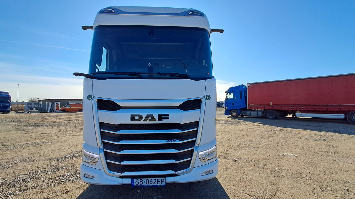 DAF XG 480 FT CIĄGNIK SIODŁOWY - Nyergesvontató: 3 kép. DAF XG 480 FT CIĄGNIK SIODŁOWY - Nyergesvontató: 3 kép.