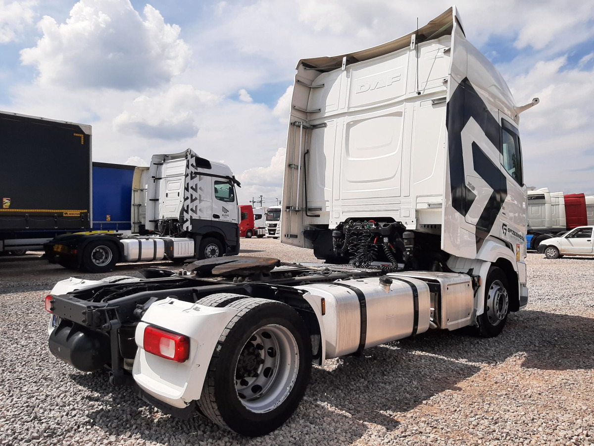 DAF XG 480 FT CIĄGNIK SIODŁOWY - Nyergesvontató: 4 kép. DAF XG 480 FT CIĄGNIK SIODŁOWY - Nyergesvontató: 4 kép.
