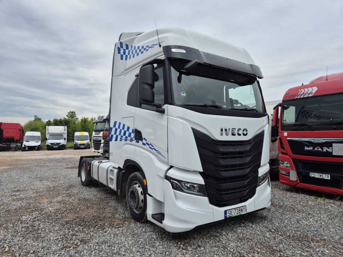 IVECO AS440ST/FP LT CIĄGNIK SIODŁOWY - Nyergesvontató: 1 kép. IVECO AS440ST/FP LT CIĄGNIK SIODŁOWY - Nyergesvontató: 1 kép.