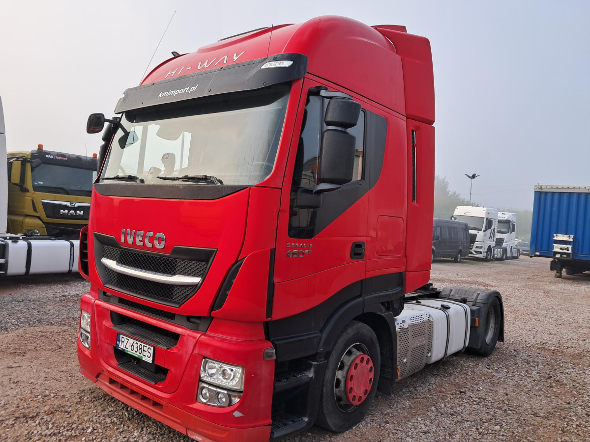 IVECO AS440T/FP-LT CIĄGNIK SIODŁOWY - Nyergesvontató: 3 kép. IVECO AS440T/FP-LT CIĄGNIK SIODŁOWY - Nyergesvontató: 3 kép.