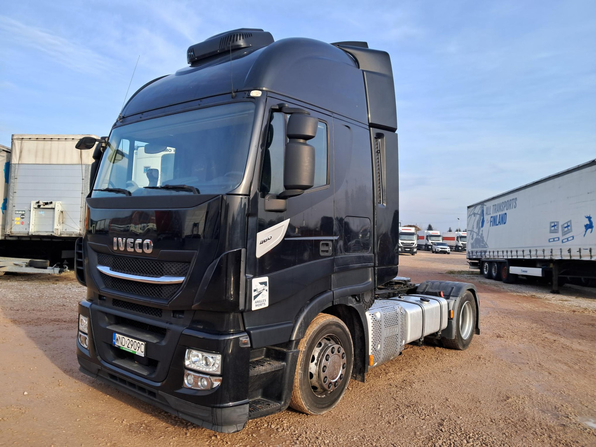 IVECO AS440T/ FP LT CIĄGNIK SIODŁOWY - Nyergesvontató: 2 kép. IVECO AS440T/ FP LT CIĄGNIK SIODŁOWY - Nyergesvontató: 2 kép.