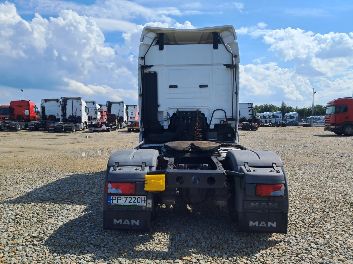 MAN TGX 18.440 CIĄGNIK SIODŁOWY - Nyergesvontató: 4 kép. MAN TGX 18.440 CIĄGNIK SIODŁOWY - Nyergesvontató: 4 kép.