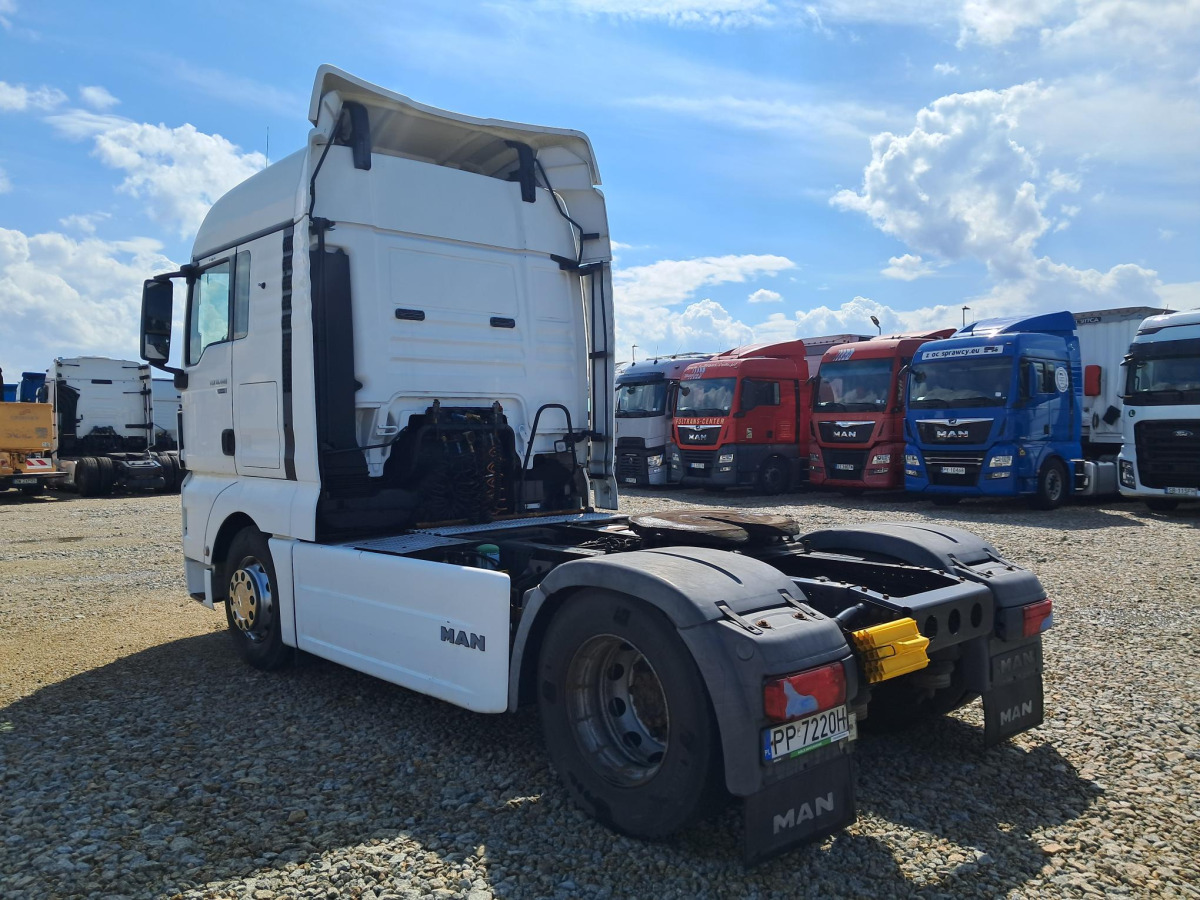 MAN TGX 18.440 CIĄGNIK SIODŁOWY - Nyergesvontató: 5 kép. MAN TGX 18.440 CIĄGNIK SIODŁOWY - Nyergesvontató: 5 kép.
