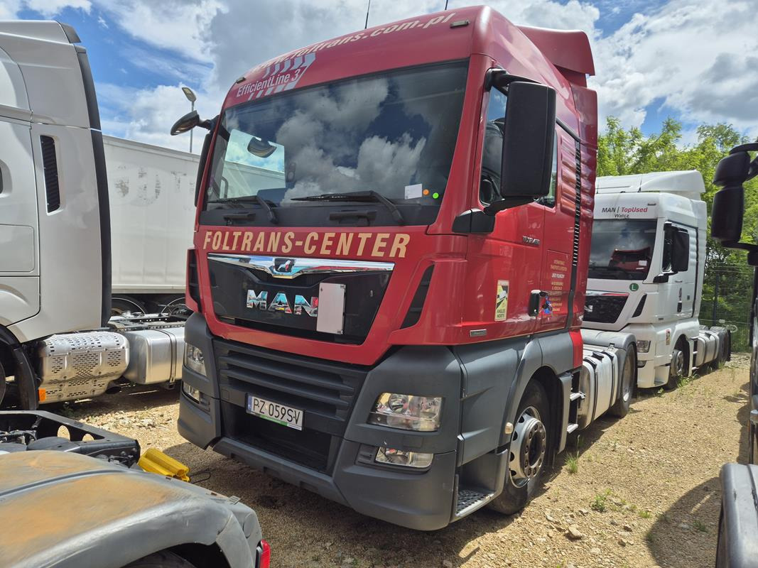MAN TGX 18.460 4X2 BLS CIĄGNIK SIODŁOWY - Nyergesvontató: 2 kép. MAN TGX 18.460 4X2 BLS CIĄGNIK SIODŁOWY - Nyergesvontató: 2 kép.