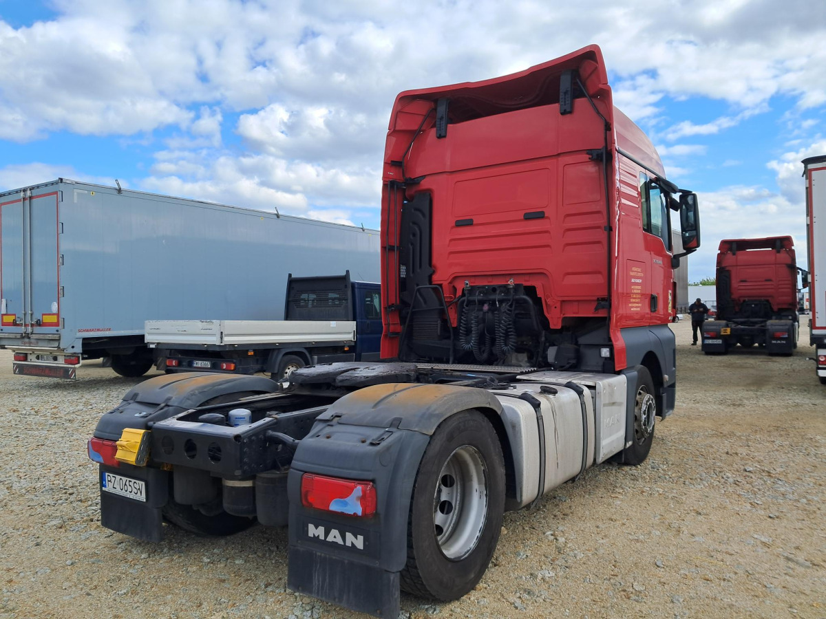 MAN TGX 18.460 4X2 BLS CIĄGNIK SIODŁOWY - Nyergesvontató: 4 kép. MAN TGX 18.460 4X2 BLS CIĄGNIK SIODŁOWY - Nyergesvontató: 4 kép.