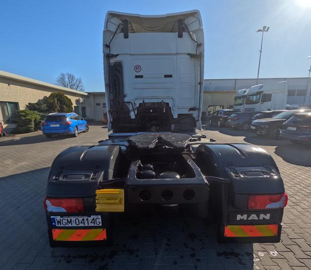 MAN TGX CIĄGNIK SIODŁOWY - Nyergesvontató: 5 kép. MAN TGX CIĄGNIK SIODŁOWY - Nyergesvontató: 5 kép.