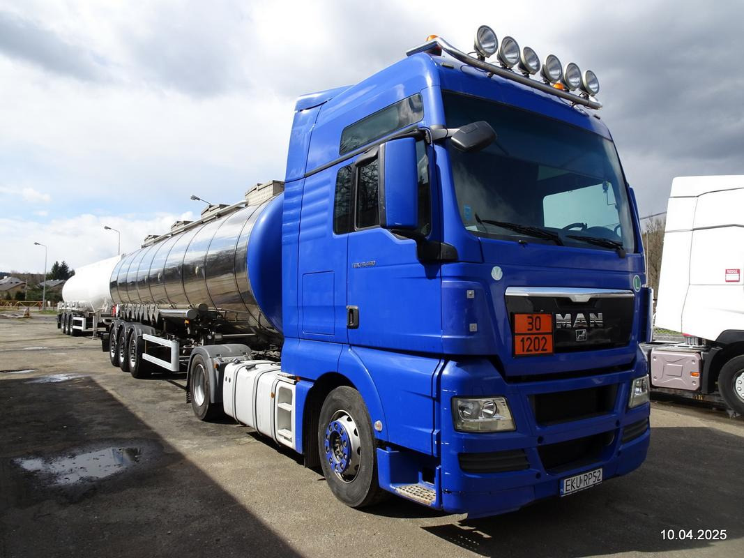 MAN TGX CIĄGNIK SIODŁOWY - Nyergesvontató: 1 kép. MAN TGX CIĄGNIK SIODŁOWY - Nyergesvontató: 1 kép.