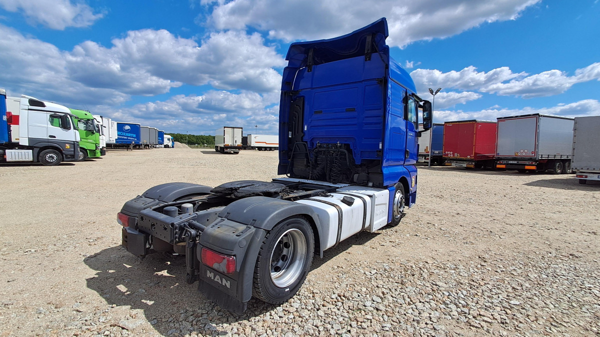MAN TGX CIĄGNIK SIODŁOWY - Nyergesvontató: 5 kép. MAN TGX CIĄGNIK SIODŁOWY - Nyergesvontató: 5 kép.
