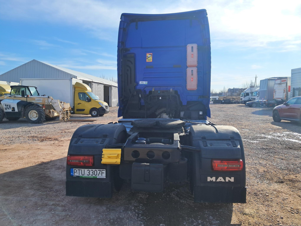MAN TGX CIĄGNIK SIODŁOWY - Nyergesvontató: 5 kép. MAN TGX CIĄGNIK SIODŁOWY - Nyergesvontató: 5 kép.