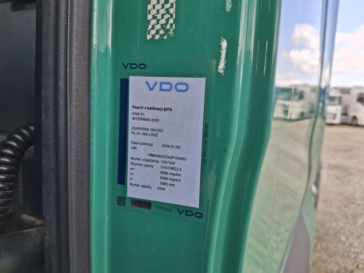 MAN TGX CIĄGNIK SIODŁOWY - Nyergesvontató: 3 kép. MAN TGX CIĄGNIK SIODŁOWY - Nyergesvontató: 3 kép.