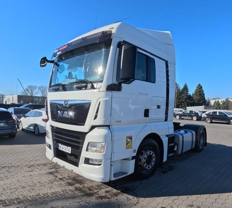 MAN TGX CIĄGNIK SIODŁOWY - Nyergesvontató: 3 kép. MAN TGX CIĄGNIK SIODŁOWY - Nyergesvontató: 3 kép.