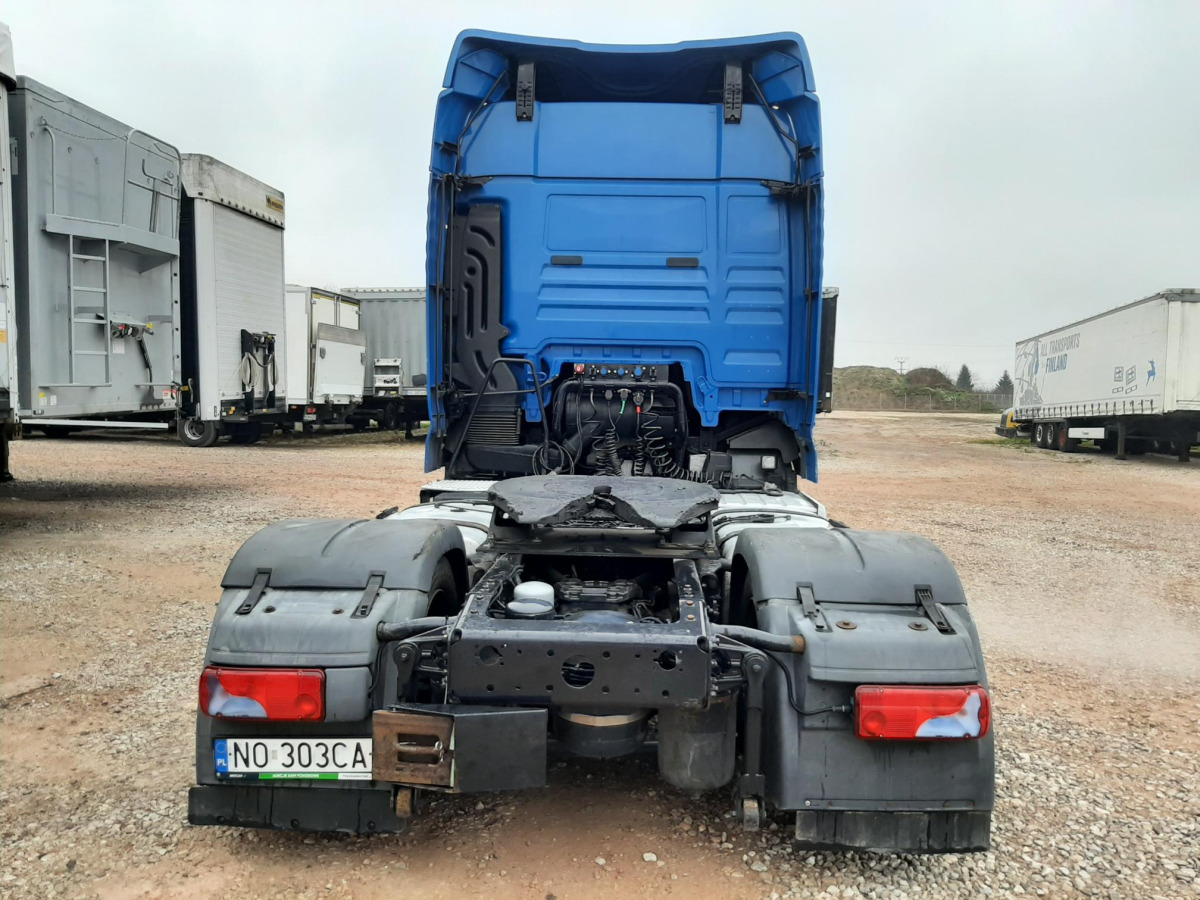 MAN TGX CIĄGNIK SIODŁOWY - Nyergesvontató: 4 kép. MAN TGX CIĄGNIK SIODŁOWY - Nyergesvontató: 4 kép.