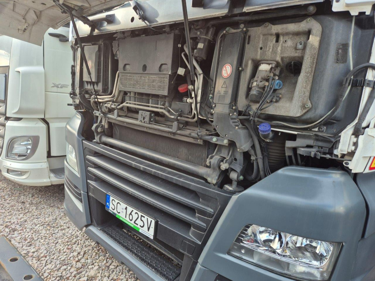 MAN TGX CIĄGNIK SIODŁOWY - Nyergesvontató: 5 kép. MAN TGX CIĄGNIK SIODŁOWY - Nyergesvontató: 5 kép.