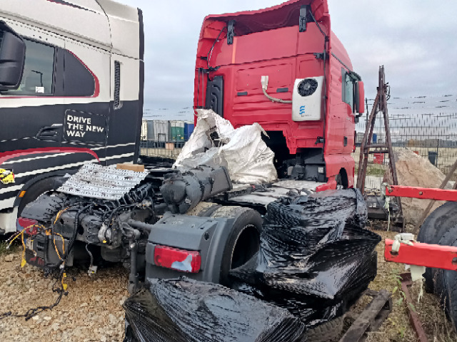 MAN TGX CIĄGNIK SIODŁOWY - Nyergesvontató: 4 kép. MAN TGX CIĄGNIK SIODŁOWY - Nyergesvontató: 4 kép.