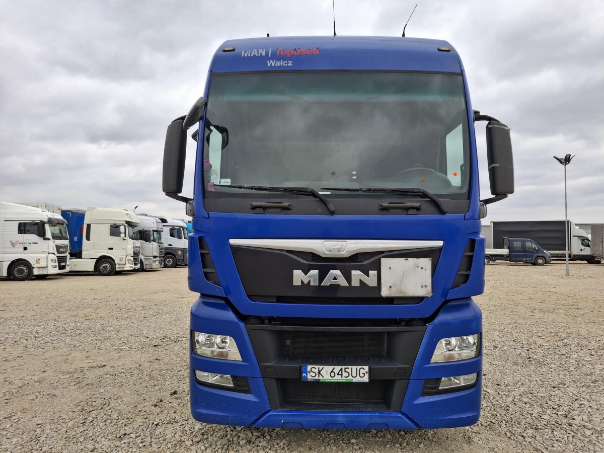 MAN TGX CIĄGNIK SIODŁOWY - Nyergesvontató: 5 kép. MAN TGX CIĄGNIK SIODŁOWY - Nyergesvontató: 5 kép.