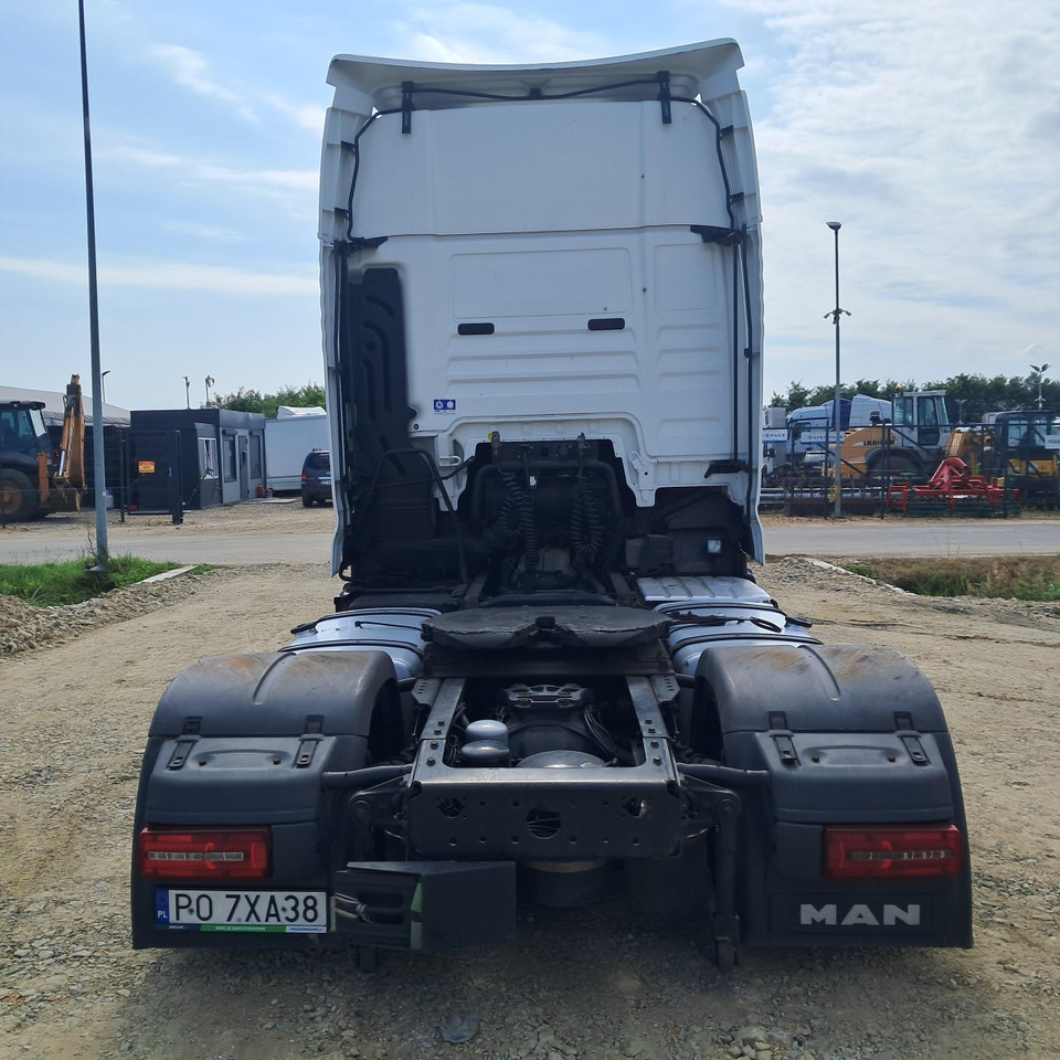 MAN TGX CIĄGNIK SIODŁOWY - Nyergesvontató: 5 kép. MAN TGX CIĄGNIK SIODŁOWY - Nyergesvontató: 5 kép.