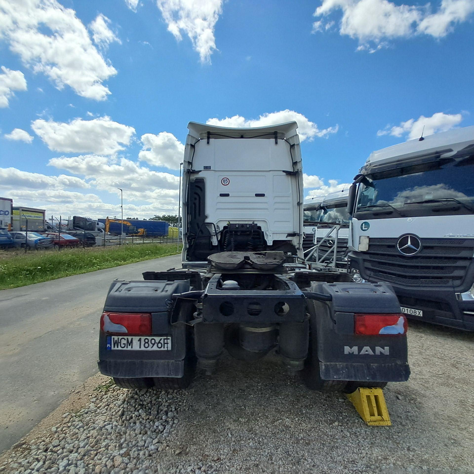MAN TGX CIĄGNIK SIODŁOWY - Nyergesvontató: 4 kép. MAN TGX CIĄGNIK SIODŁOWY - Nyergesvontató: 4 kép.