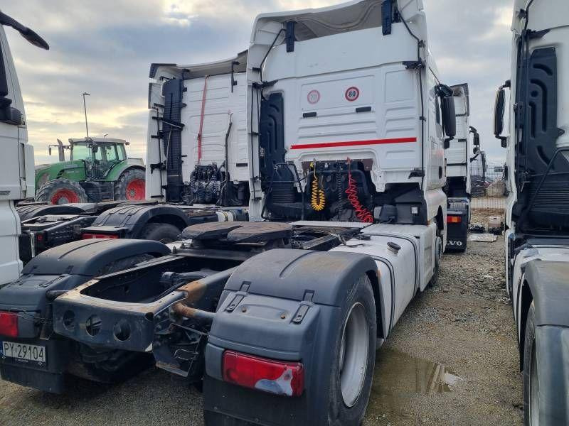 MAN TGX CIĄGNIK SIODŁOWY - Nyergesvontató: 4 kép. MAN TGX CIĄGNIK SIODŁOWY - Nyergesvontató: 4 kép.