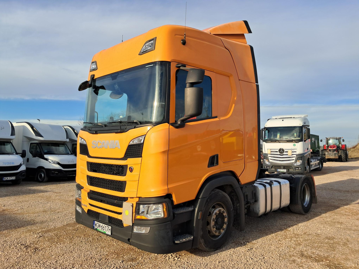 SCANIA R410 CIĄGNIK SIODŁOWY - Nyergesvontató: 5 kép. SCANIA R410 CIĄGNIK SIODŁOWY - Nyergesvontató: 5 kép.