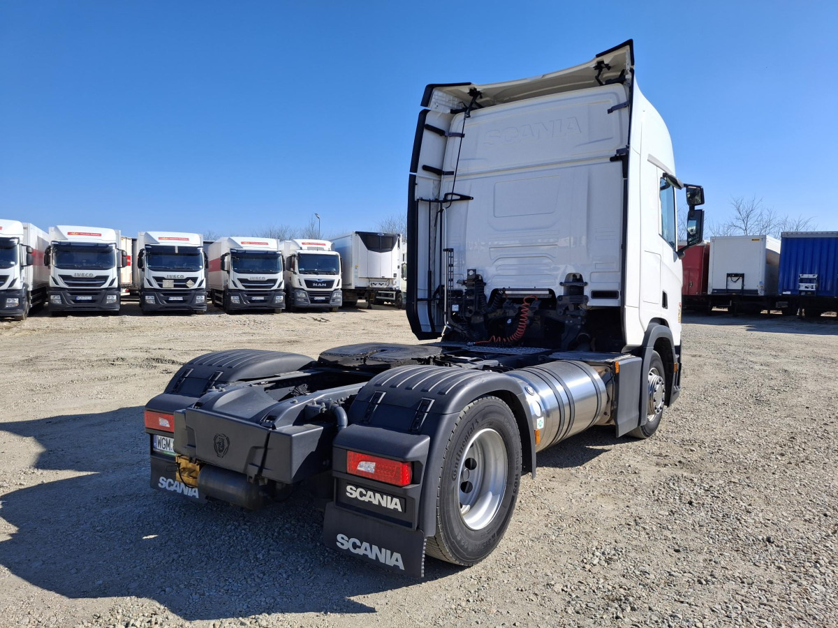 SCANIA R410 CIĄGNIK SIODŁOWY - Nyergesvontató: 5 kép. SCANIA R410 CIĄGNIK SIODŁOWY - Nyergesvontató: 5 kép.