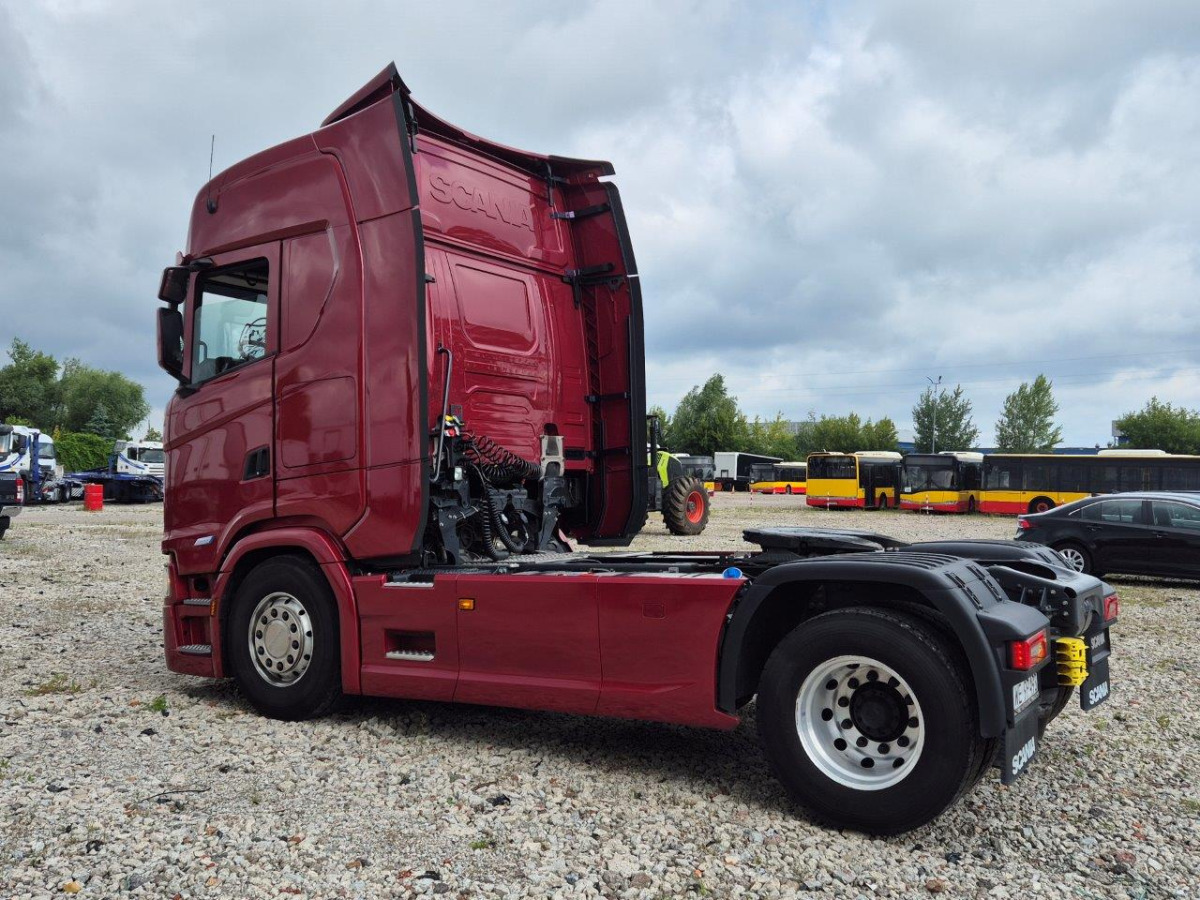 SCANIA S500 CIĄGNIK SIODŁOWY - Nyergesvontató: 3 kép. SCANIA S500 CIĄGNIK SIODŁOWY - Nyergesvontató: 3 kép.