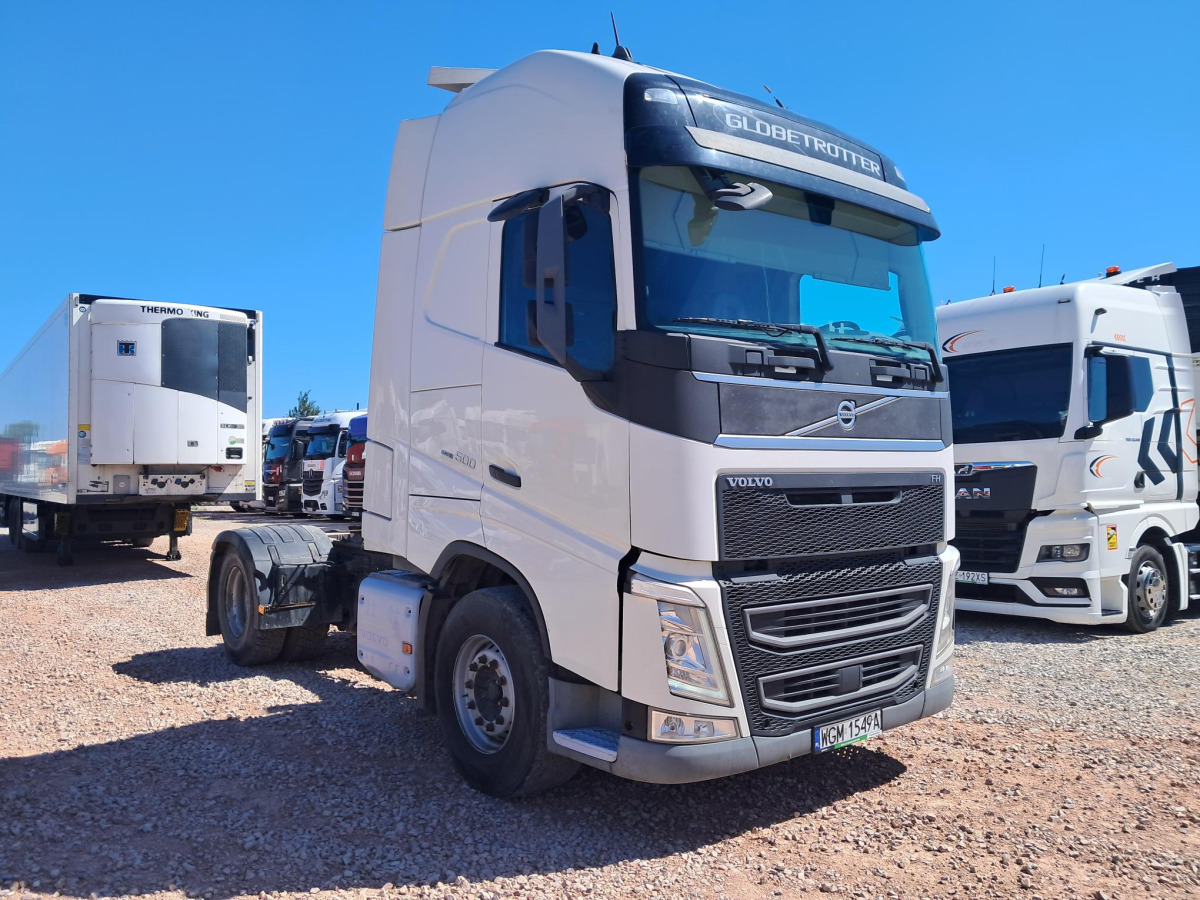 VOLVO FH CIĄGNIK SIODŁOWY - Nyergesvontató: 1 kép. VOLVO FH CIĄGNIK SIODŁOWY - Nyergesvontató: 1 kép.