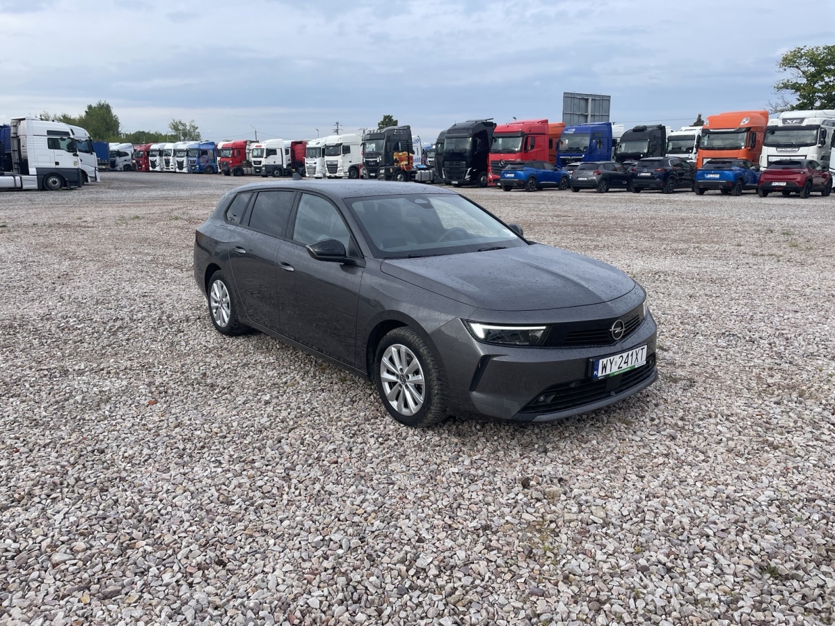 OPEL ASTRA KOMBI - Autó: 1 kép. OPEL ASTRA KOMBI - Autó: 1 kép.