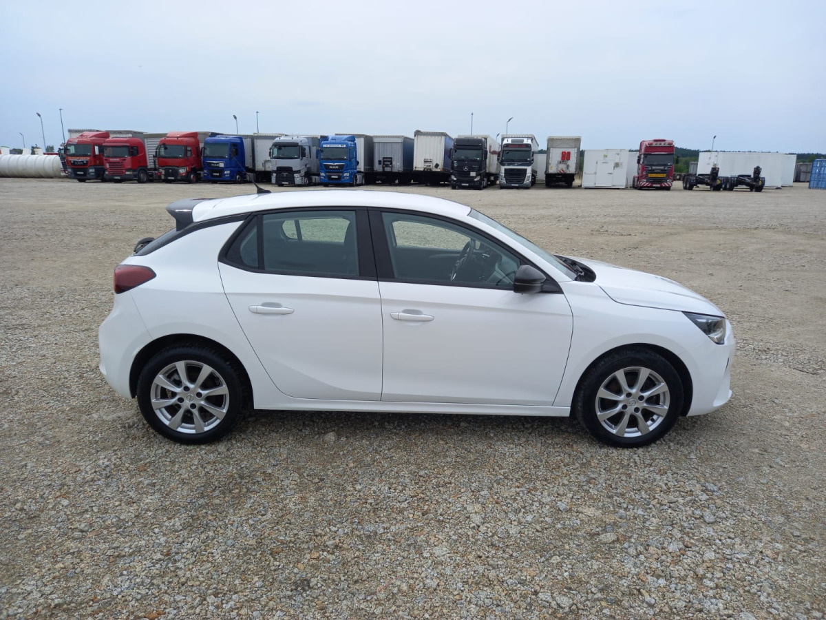 OPEL CORSA HATCHBACK - Hatchback: 4 kép. OPEL CORSA HATCHBACK - Hatchback: 4 kép.