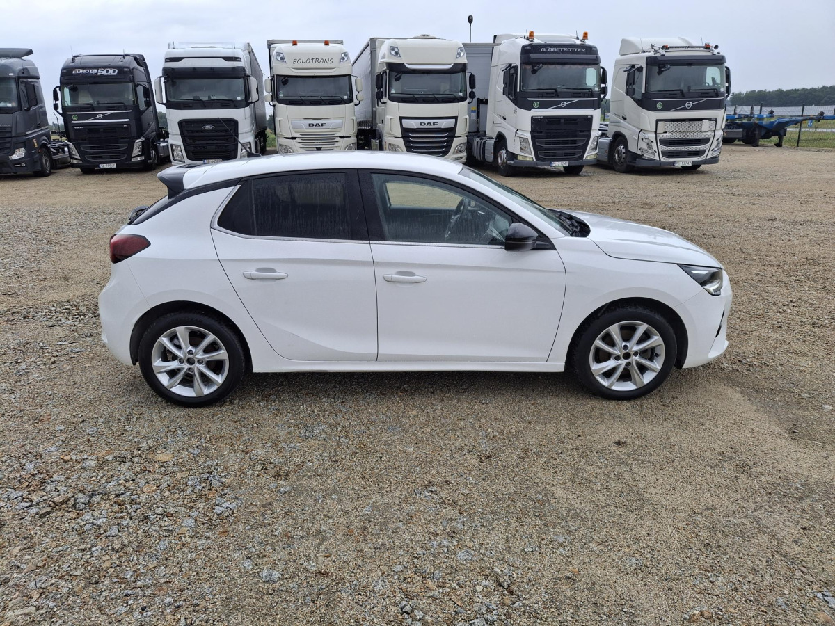OPEL CORSA HATCHBACK - Hatchback: 4 kép. OPEL CORSA HATCHBACK - Hatchback: 4 kép.